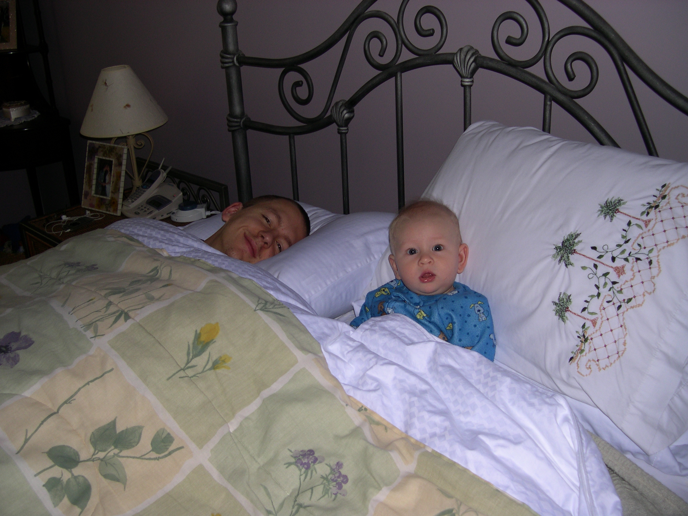 Nicky and Daddy waking up on Christmas Eve