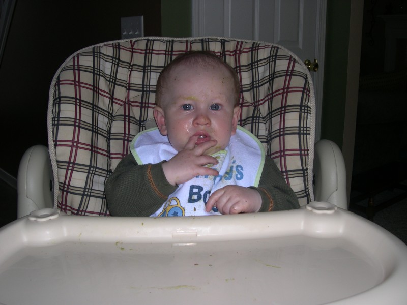 Mommy just loves to take pictures of NIcky after eating...