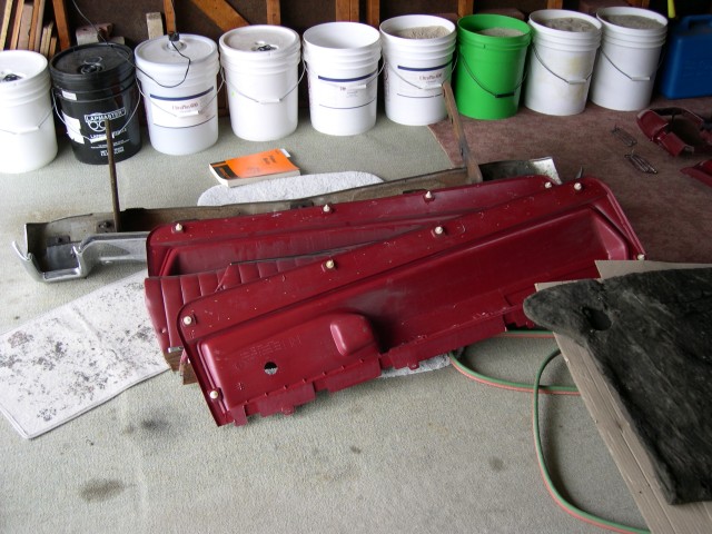 Door parts and bumper