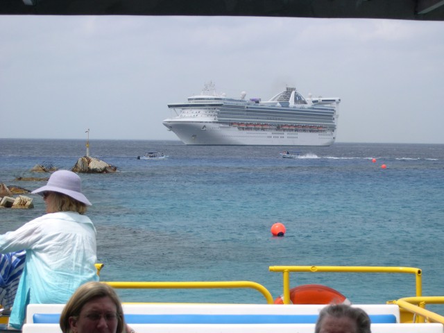 The Grand Princess off the coast of Cozumel